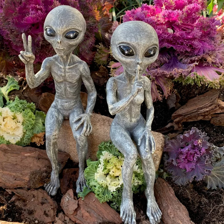 Alien Outer Space Alien Dude & Babe Shelf Sitters 2-Piece Set