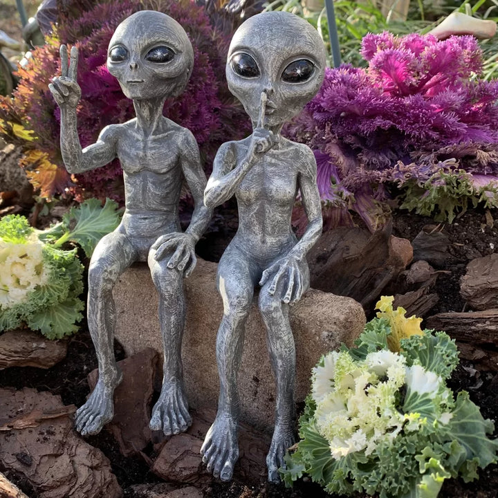 Alien Outer Space Alien Dude & Babe Shelf Sitters 2-Piece Set