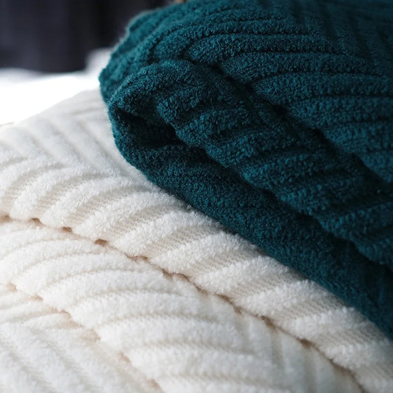 Soft Zig-Zag Knitted Throw Blanket